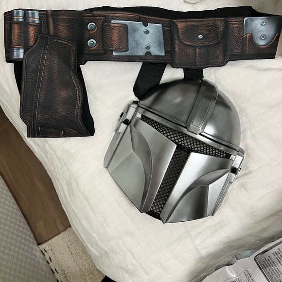 Star Wars the mandalorian men’s adult costume size XL - Picture 4 of 5